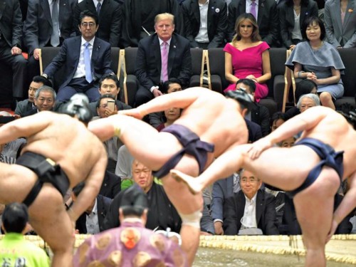 Trump-sumo-afp