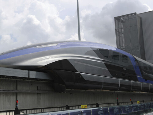 China Qingdao 600km/h Maglev Train